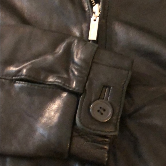 Luis Alvear Leather coat - Picture 4 of 8